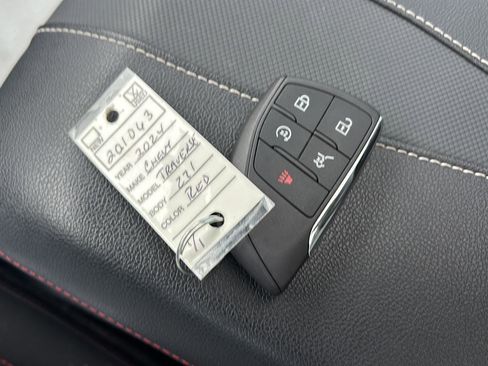 Used 2024 Chevrolet Traverse Z71 w/ Enhanced Driving Package image 35