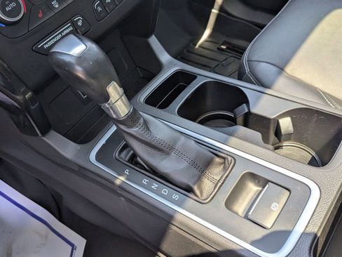 Used 2018 Ford Escape Titanium w/ Ford Safe & Smart Package AWD/4WD image 26