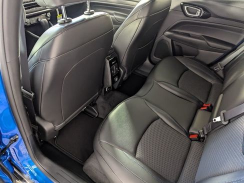 New 2026 Jeep Compass Latitude image 15