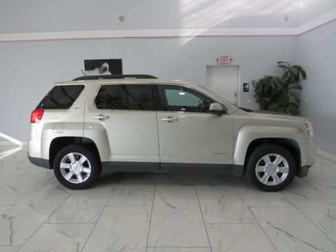 Used 2013 GMC Terrain SLT image 3