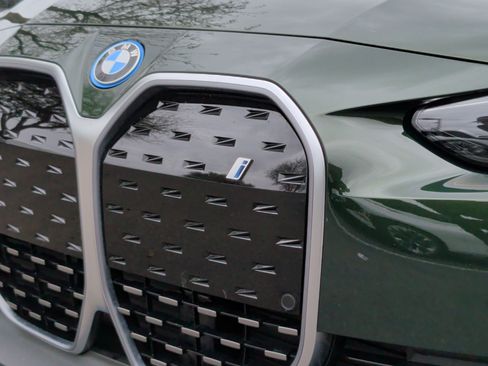 Certified 2023 BMW i4 eDrive35 w/ Premium Package image 13