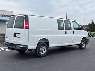 New 2025 Chevrolet Express 3500 Extended w/ Driver Convenience Package video 3