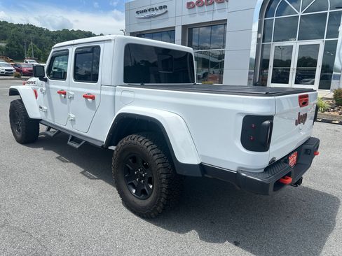 Used 2022 Jeep Gladiator Mojave w/ Cold Weather Group AWD/4WD image 11