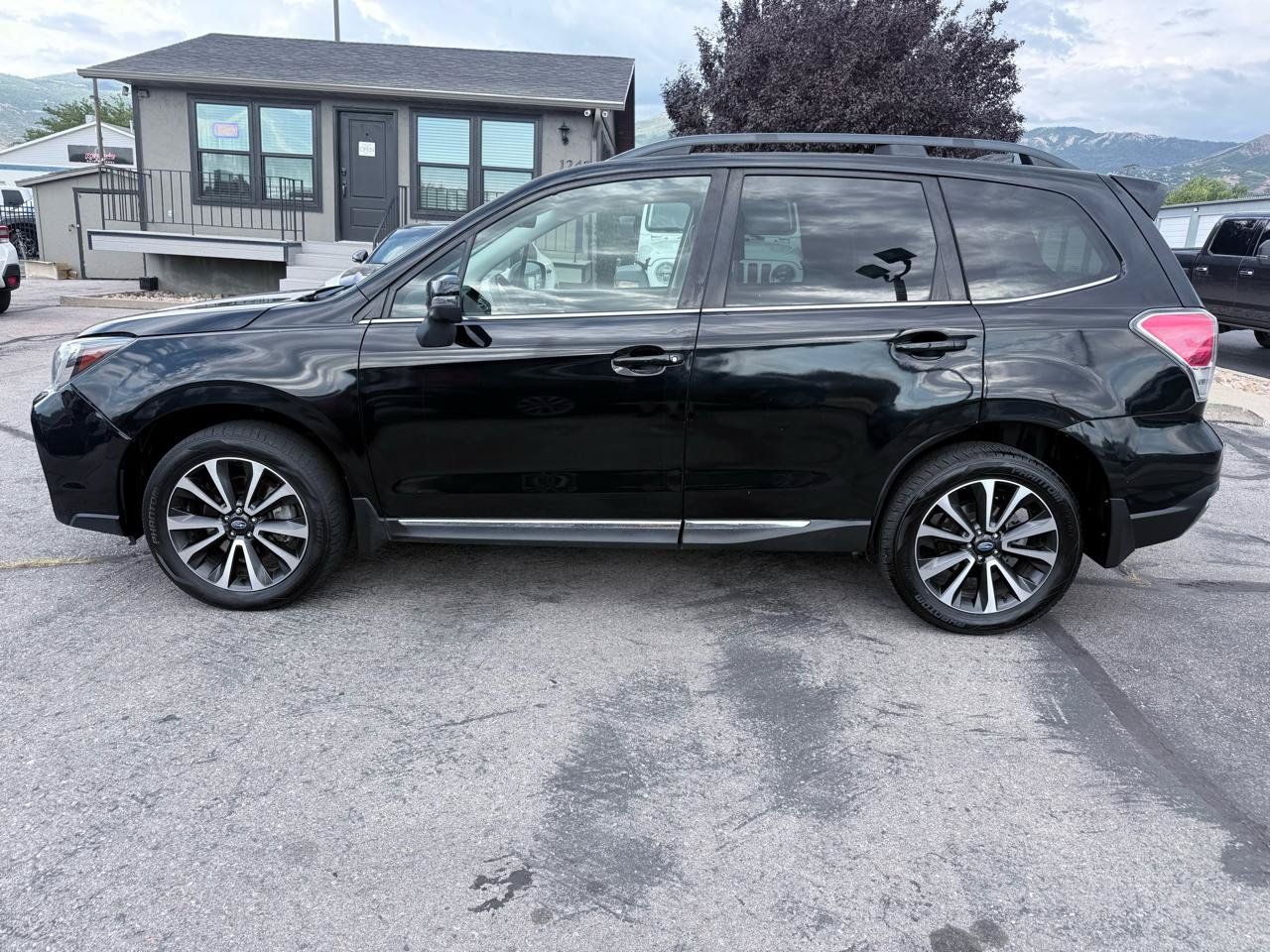 Used 2018 Subaru Forester 2.0XT Touring AWD/4WD image 2