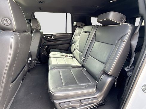 Used 2021 GMC Yukon XL SLT image 26