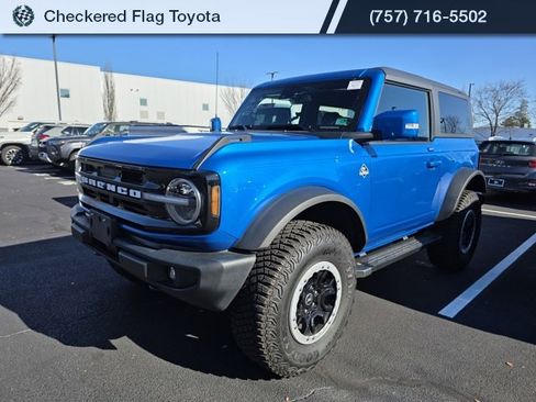 Used 2022 Ford Bronco Outer Banks w/ Sasquatch Package image 1