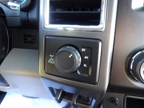 Certified 2017 Ford F250 XLT w/ XLT Value Package AWD/4WD image 23