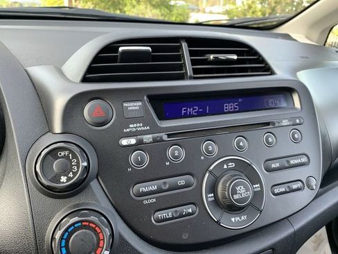 Used 2012 Honda Fit Sport image 21