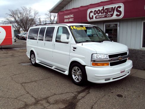 Used 2014 Chevrolet Express 1500 AWD image 2