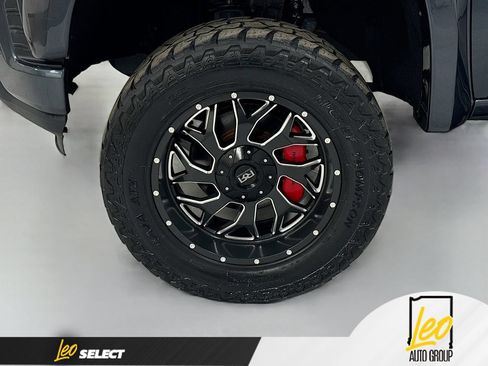 Used 2020 Chevrolet Silverado 1500 RST AWD/4WD image 34
