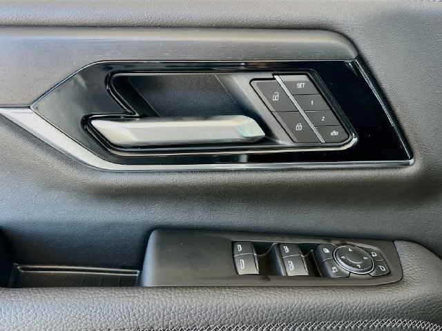 New 2026 GMC Yukon Denali AWD/4WD image 13