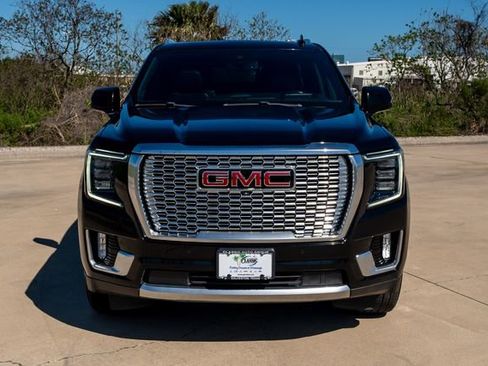Used 2021 GMC Yukon Denali image 9