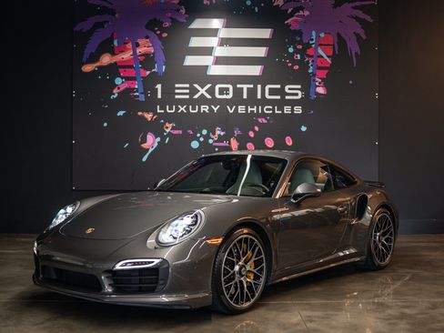 Used 2015 Porsche 911 4 Coupe AWD/4WD image 1