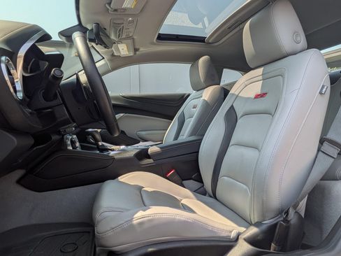 Used 2022 Chevrolet Camaro SS RWD image 5