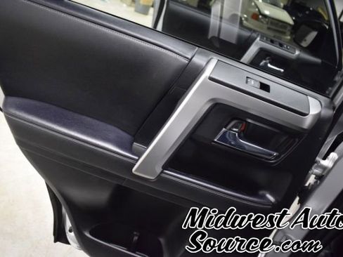 Used 2023 Toyota 4Runner SR5 Premium image 23