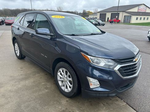 Used 2018 Chevrolet Equinox LT FWD image 3