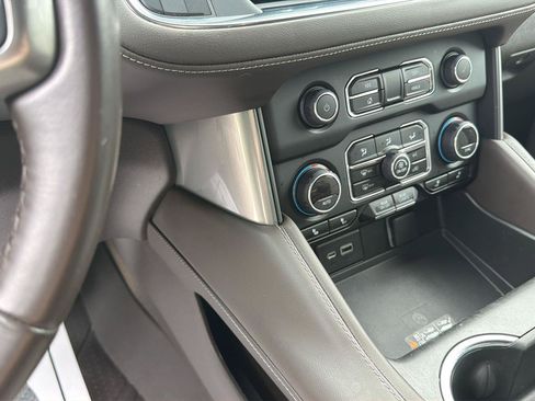 Used 2023 Chevrolet Tahoe LT AWD/4WD image 17