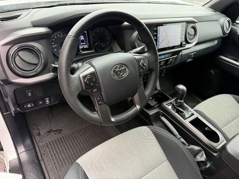 Certified 2023 Toyota Tacoma TRD Off-Road w/ Technology Package AWD/4WD image 14