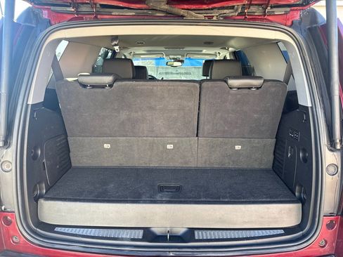 Used 2020 Chevrolet Tahoe LT w/ Luxury Package image 39