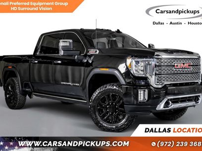 Used 2022 GMC Sierra 2500 Denali w/ Denali Black Diamond Edition