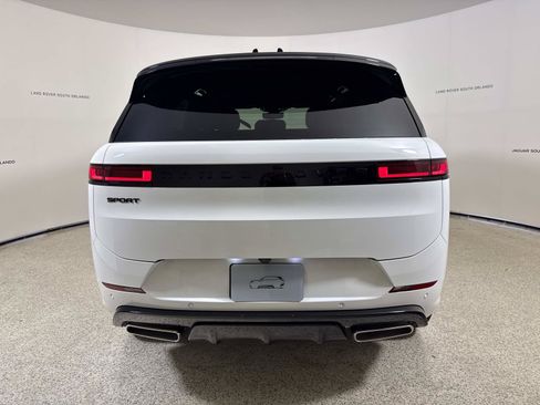 New 2026 Land Rover Range Rover Sport Dynamic SE AWD/4WD image 4