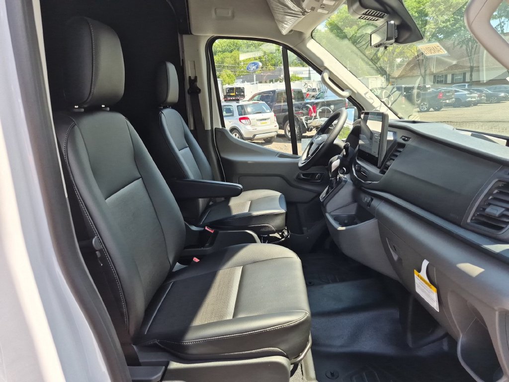 New 2026 Ford Transit 150 148 Medium Roof AWD w/ Load Area Protection Package image 25
