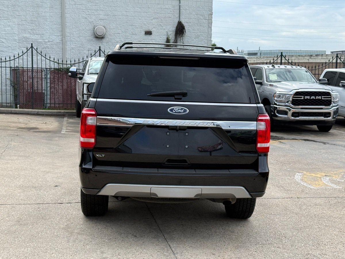 Used 2019 Ford Expedition XLT w/ Equipment Group 202A RWD image 5