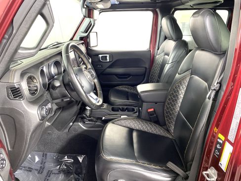 Used 2021 Jeep Gladiator Overland AWD/4WD image 15