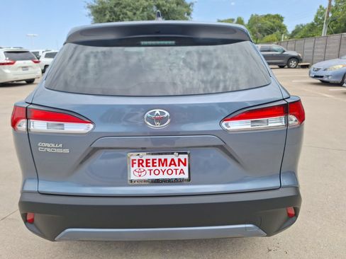 Used 2023 Toyota Corolla Cross L FWD image 5