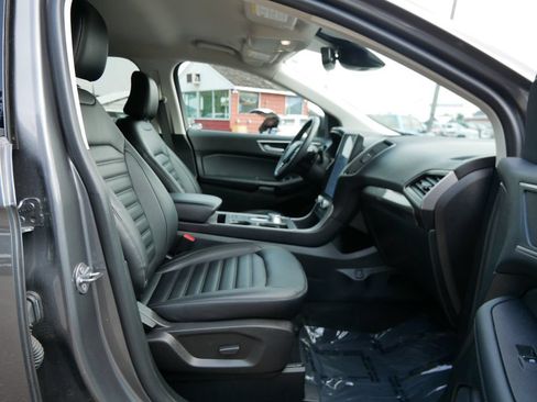 Certified 2024 Ford Edge SEL w/ Convenience Package AWD/4WD image 8