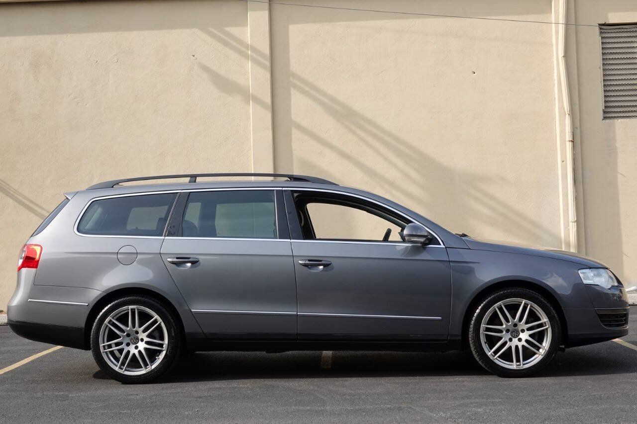 Used 2007 Volkswagen Passat 2.0T FWD image 23