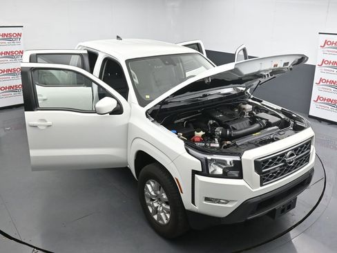 Used 2022 Nissan Frontier SV w/ Technology Package AWD/4WD image 25