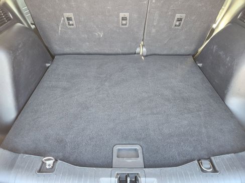 Used 2022 Ford Escape SE image 35