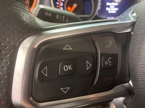 Used 2023 Jeep Gladiator Mojave w/ Cold Weather Group AWD/4WD image 24