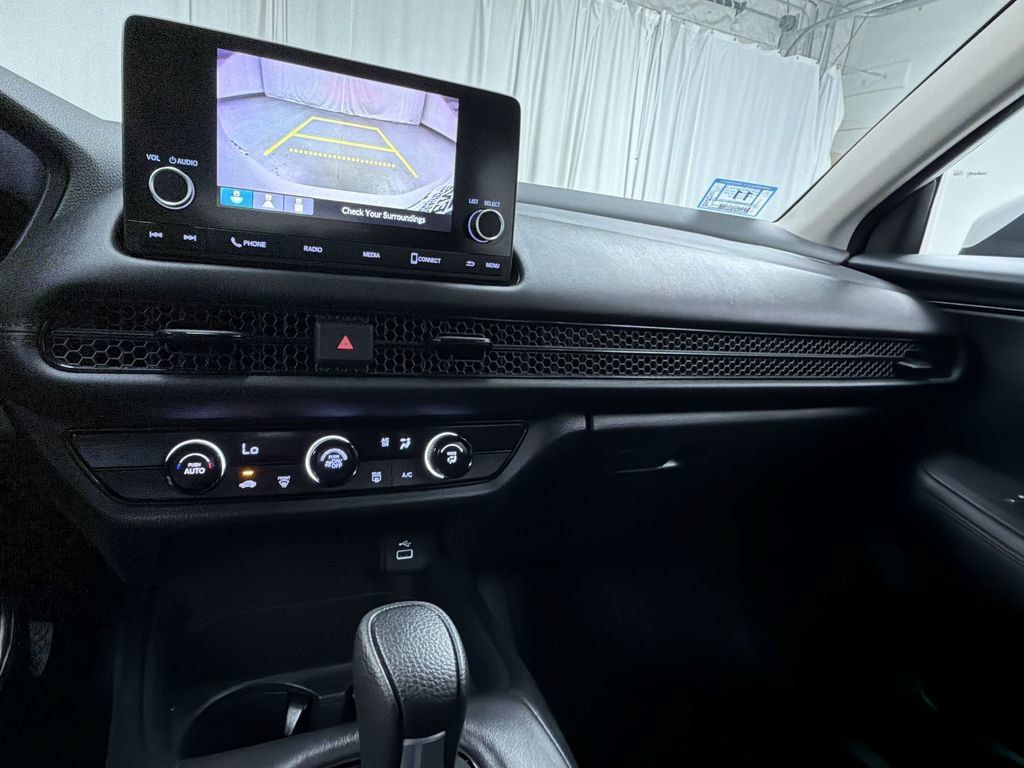 Certified 2024 Honda HR-V LX image 21