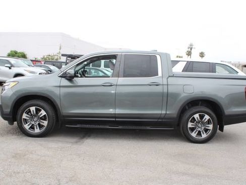 Used 2017 Honda Ridgeline RTL image 11