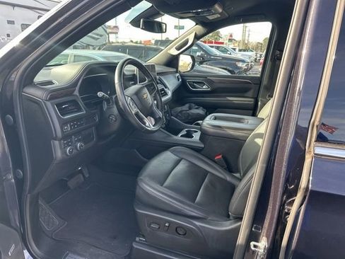 Used 2022 Chevrolet Tahoe LT w/ Luxury Package image 3