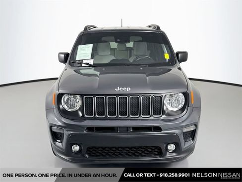 Used 2022 Jeep Renegade Latitude w/ Convenience Group AWD/4WD image 2