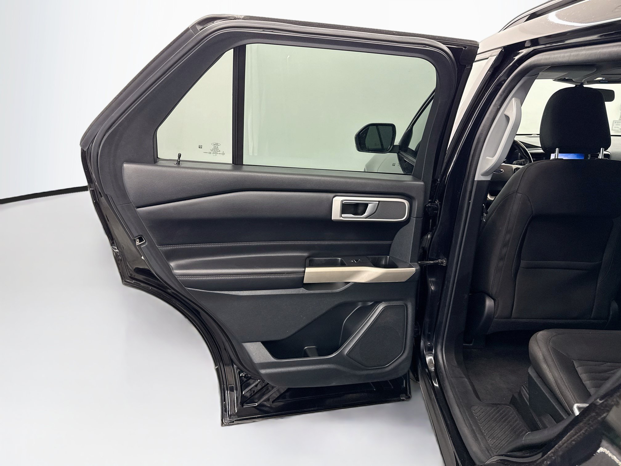 Used 2021 Ford Explorer XLT RWD image 26