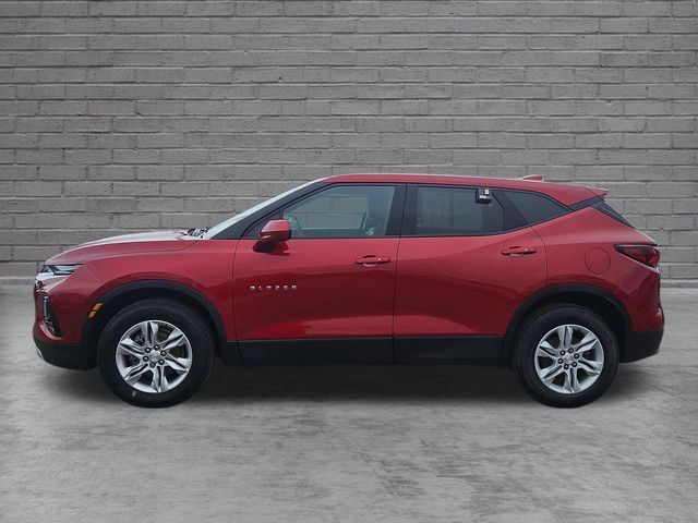 Used 2021 Chevrolet Blazer LT FWD image 2