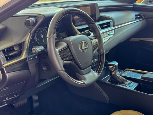 Used 2021 Lexus ES 350 w/ Premium Package FWD image 21