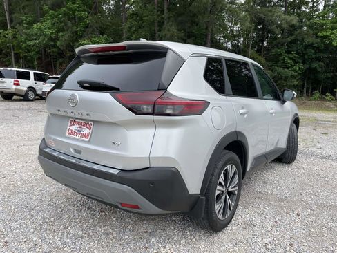 Used 2023 Nissan Rogue SV FWD image 22