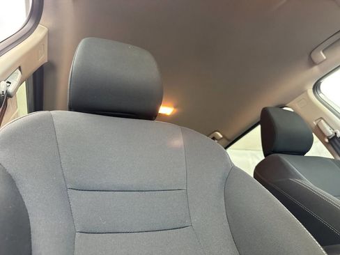 Used 2024 Nissan Rogue S AWD/4WD image 16