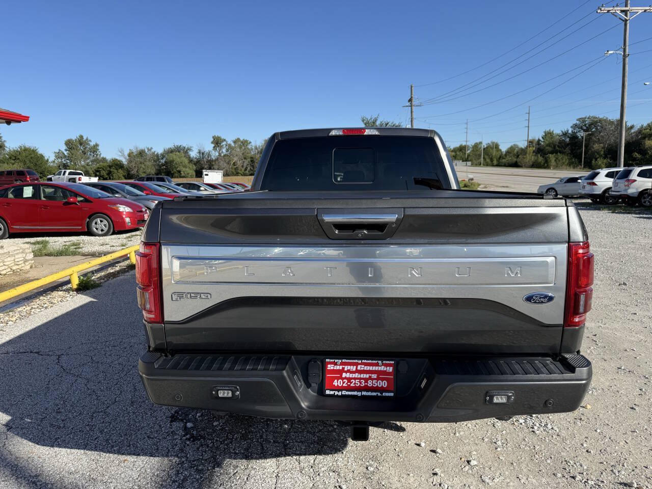 Used 2017 Ford F150 Platinum w/ Equipment Group 701A Luxury AWD/4WD image 4