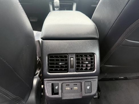 Used 2018 Subaru Legacy 3.6R Limited AWD/4WD image 34