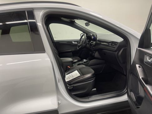 Used 2025 Ford Escape ST-Line Select image 26