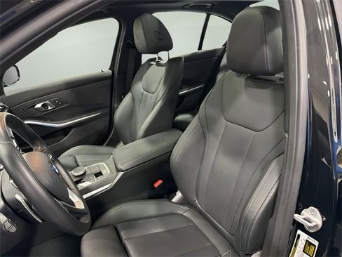 Used 2024 BMW 330i Sedan image 10