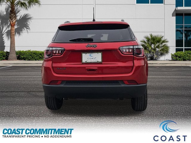 Used 2025 Jeep Compass Latitude w/ Altitude Special Edition AWD/4WD image 7