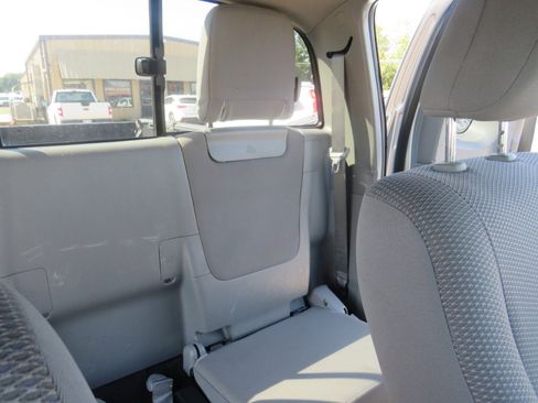 Used 2015 Toyota Tacoma PreRunner image 23