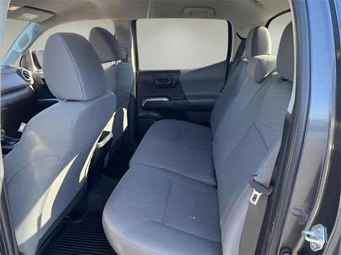 Certified 2022 Toyota Tacoma SR5 image 11